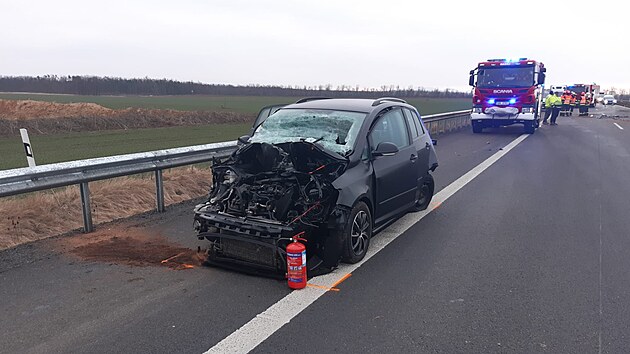 Hromadná nehoda ve čtvrtek ráno blokovala dálnici D52 před Brnem.