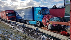 Hromadná nehoda několik desítek aut na D5 u Žebráku (20. ledna 2022)