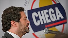Lídr krajn pravicové strany Chega André Ventura pi kampani ped parlamentními...