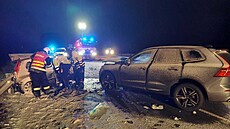 V pátek ve�er se ve Fulneku st�etla dv� osobní auta. (28. ledna 2022)