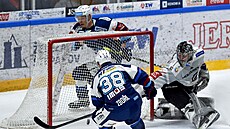 46. kolo hokejové extraligy: HC Kometa Brno - HC Energie Karlovy Vary. Adam...