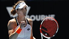 Francouzka Alizé Cornetová se hecuje na Australian Open.