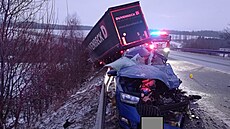 Nehoda u České Bělé má fatální následky, zemřel při ní řidič osobního vozu....