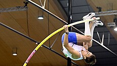 �védský ty�ka� Armand Duplantis na halovém mítinku v Karlsruhe.