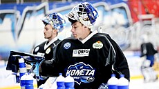 Luká� Klime� (v pop�edí) a Matej Tomek na tréninku Komety Brno