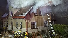Zásah hasi pi poáru v obci Líný (15. ledna 2022)