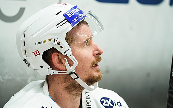 Roman �ervenka v dresu Rapperswilu-Jony