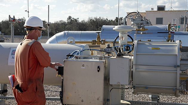 Čerpací stanice Ázerbájdžán v ohrožení. Udrží Brusel mír i dodávky ropy?