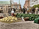 Trh s melouny, podzim 1933 (Z knihy První republika v barv)