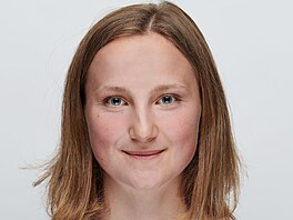 Klára Ulrichová (17 let) &#8288; skoky na lyích