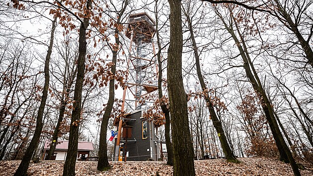 Rozhledna Mil ve Vysok nad Labem