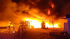 V Mladé Boleslavi ho�ely v Nádra�ní ulici pr�myslové haly. (29. ledna 2022)