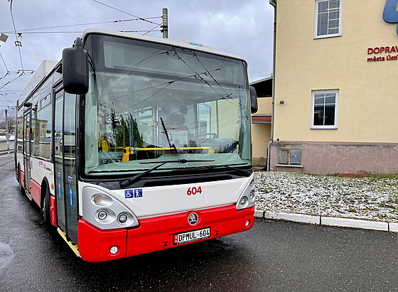 Devt ojetých trolejbus si poídil dopravní podnik Ústí nad Labem. Za devt...