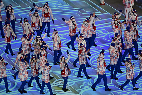 Slavnostní zahájení XXIV. zimních olympijských her.  Vlajkonoi eské výpravy...