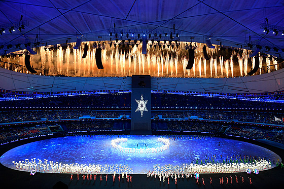 Ve 13:00 hodin SE zaal v Ptaím hnízd zahajovací ceremoniál.  (4. února 2022)