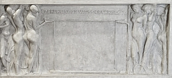 Liberecké muzeum postupn� obnovuje plastiky n�meckého socha�e s �eskými ko�eny...