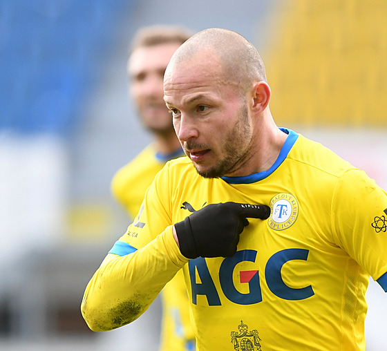 Teplický Tomá� Vondrá�ek se raduje ze vst�eleného gólu proti Bohemians.
