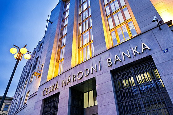 Výběr uzavírá „matka bank“ - Česká národní banka (ČNB), která na finančními...