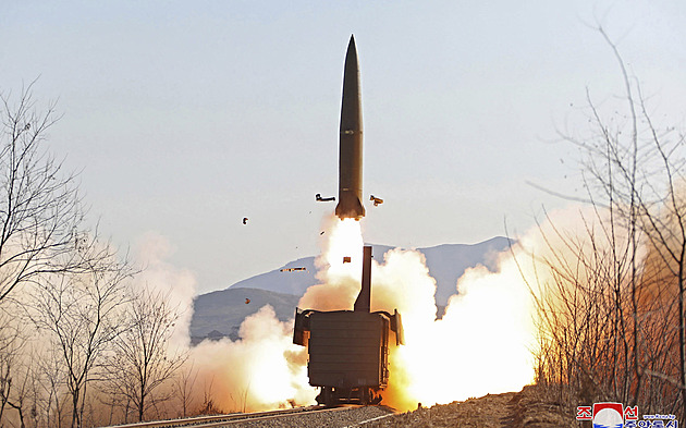 Rusko odhaluje tajemství raket z KLDR, Západ nahlédne Kimovi do karet