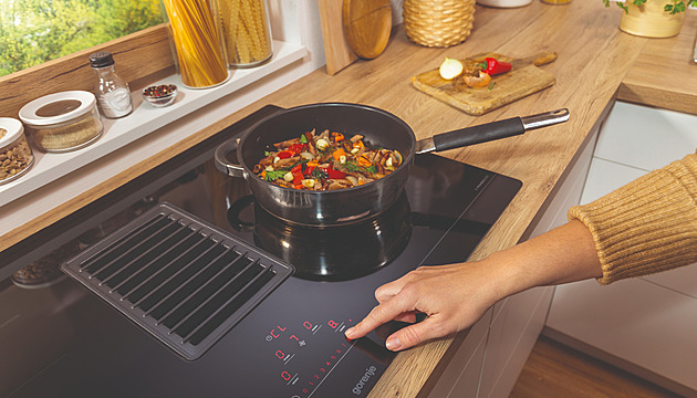 Neotevírat okno na ventilaci a nepřetápět. Šest tipů, jak ušetřit na energiích