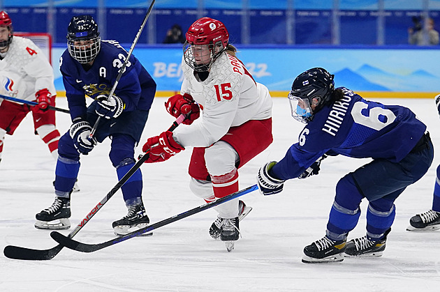Finské hokejistky porazily Rusko i v respirátorech, Kanada přetlačila USA