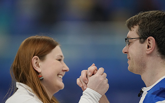 Prague Trophy v curlingu smíšených dvojic vyhráli manželé Paulovi