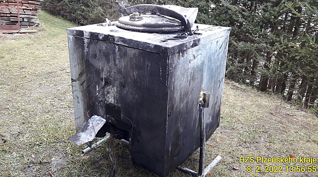 V domě na Klatovsku vybuchlo destilační zařízení na pálení slivovice