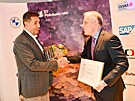 Petr Res z firmy HP Tronic p�i p�eb�r�n� ceny pro podnikatele roku ve Zl�nsk�m...