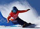 Michelle Dekkerová bhem finále paralelního obího slalomu en v Pekingu. (8....