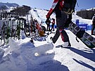 Svah závodu obího slalomu ve snowboardingu na ZOH v Pekingu 2022. (8. února...