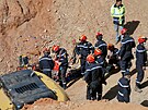 V Maroku se snaí zachránit chlapce uvázlého v úzké studni. (5. února 2022)
