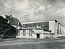 K pvodní budov bruslaského spolku ze zaátku 20. století byla v 50. letech...