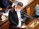 Pedseda SPD Tomio Okamura hovoí na schzi Snmovny k vládní novele...