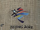 Olivia Asselinová z Kanady bhem finále big airu na olympiád v Pekingu.