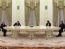 Maarský prezident Viktor Orbán (vpravo) jednal s ruským prezidentem Vladimirem...