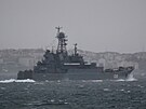Ruská výsadková lo Koroljov míí prlivem Dardanely na vojenské manévry do...