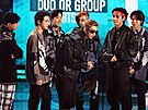 Skupina BTS na pedávání cen American Music Awards 2021