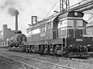 Nejstarí vítkovický melák T 669.0509 vyrobený v Dubnici v roce 1969 projídí...