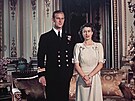 Philip Mountbatten a princezna Albta po zásnubách na snímku ze záí 1947