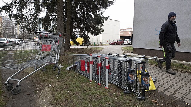 Jedna z bývalých bezdoplatkových zón v Kladn�.