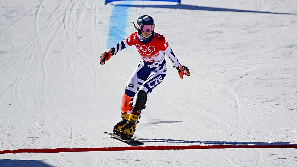 Snowboardistka Maděrová byla na MS juniorů šestá v paralelním slalomu -  iDNES.cz