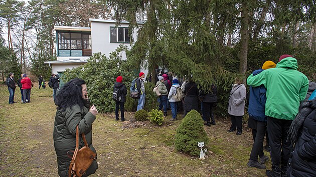 O prohldku chaty Bohumila Hrabala v Kersku je velk zjem. (5. nora 2022)