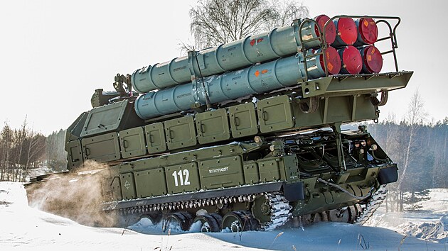 Rusk bombardovac leteck pluk provd taktick cvien ve Voronsk oblasti nedaleko hranic s Ukrajinou. (5. nora 2022)