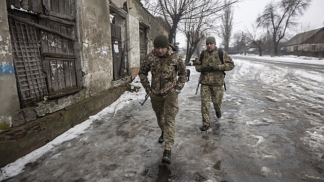 Ukrajint vojci si pro vcvik vybrali nevdan msto, cviili blzko ernobylu (4. nora 2022)