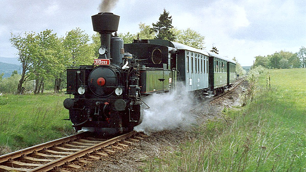 Lokomotivy pvodn rakousk ady kkStB 97 dostaly pozdji u SD oznaen ady 310.0. Rakousk lokomotivy kkStB se tak staly prvn typem lokomotivy vyrbnm v roce 1900 v Prvn eskomoravsk tovrn na stroje v Praze.