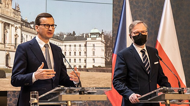 Do Prahy p�ijel polsk� premi�r Mateusz Morawiecki. Bude jednat s p�edsedou �esk� vl�dy Petrem Fialou o bilater�ln� spolupr�ci. (3. �nora 2022)