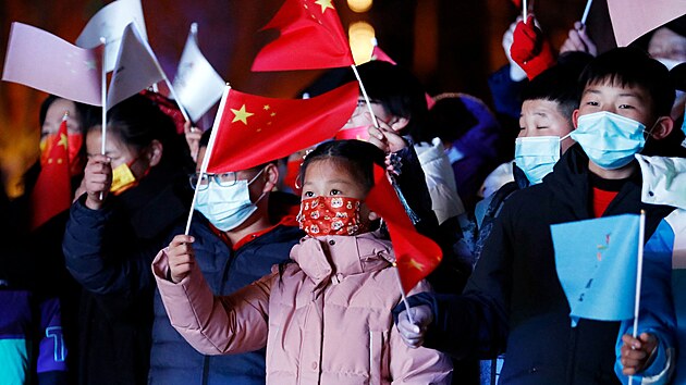 XXIV. zimn olympida probh od 4. do 20. nora 2022 v nskm Pekingu a okolnch prefekturch.  Dnes ve 13:00 SE zaal v Ptam hnzd zahajovac ceremonil. (4. nora 2022)