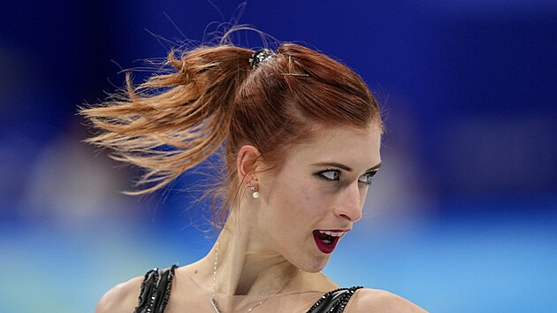 Eli�ka B�ezinov� se na zimn�ch olympijsk�ch hr�ch v Pekingu bl�skla �ivotn�m kr�tk�m programem. (6. �nora 2022)