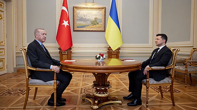 Tureck prezident Recep Tayyip Erdogan jednal v Kyjev s ukrajinskm prezidentem Volodymyrem Zelenskm. (3. nora 2022)