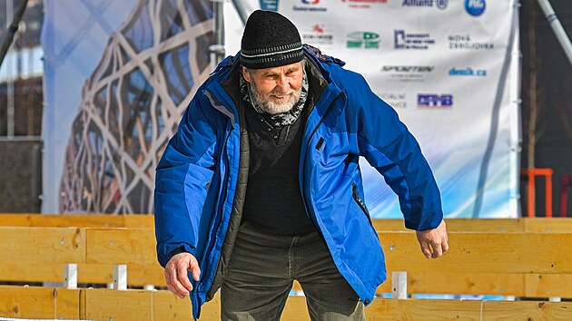 Na Olympijskm festivalu v brnnskm arelu Nov Zbrojovky si mohou nvtvnci vyzkouet rzn zimn sporty.